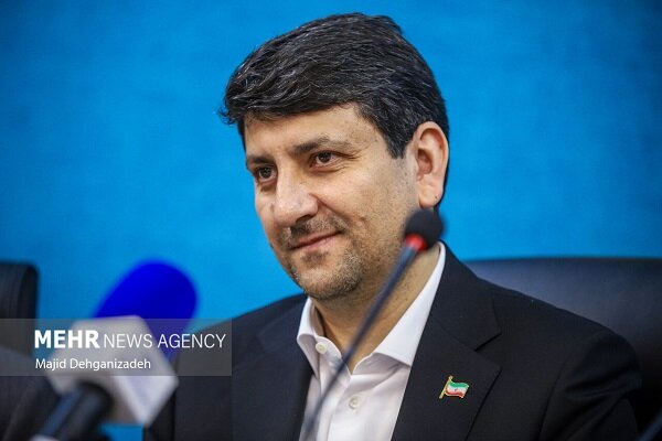 وزارت ارتباطات نحوه بازگشت مبالغ کاربران اینترنت پرو را بررسی میکند وزارت ارتباطات نحوه بازگشت مبالغ کاربران اینترنت پرو را بررسی میکند