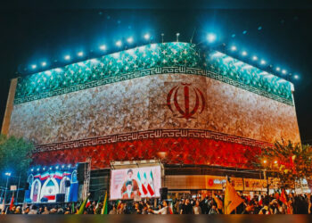 وصیت حاج‌قاسم روی دیوارنگاره انقلاب نقش بست