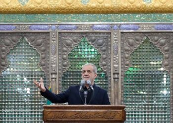 پزشکیان: نمی‌توانم در مملکت شیعه شاهد بیکاری و گرسنگی باشم