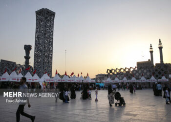 پیچیدن «عطر سیب» در میدان امام حسین(ع)/ آغاز خدمت‌رسانی به هیئات تهران