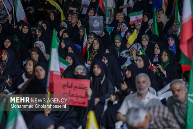 گالیکش غرق در شور حسینی؛ اجتماع شبانه عزاداران برگزار شد