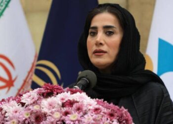گذار از یادمان به زیستبوم؛ هنر معاصر ایران هویت تمدنی را از دست داده؟ گذار از یادمان به زیستبوم؛ هنر معاصر ایران هویت تمدنی را از دست داده؟