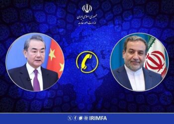 گفتگوی تلفنی وزرای امور خارجه جمهوری اسلامی ایران و چین