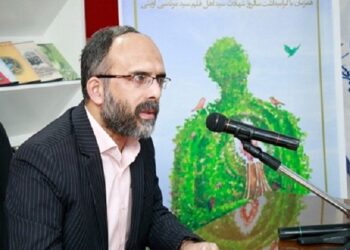 اجرای ۳ نمایش خیابانی در ایام تشییع رهبر شهید در بیرجند