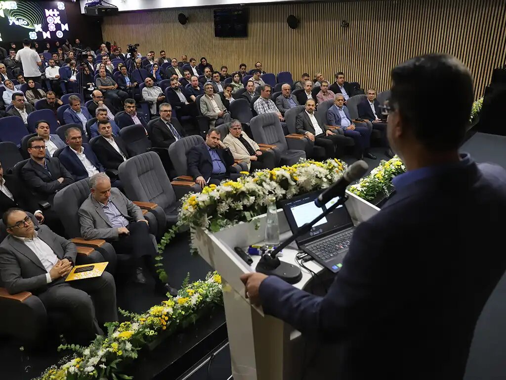 تأکید مدیرعامل ایرانسل بر تبدیل مدل‌های سنتی به شراکت راهبردی با تأمین‌کنندگان