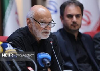 تمامی مسیرهای منتهی به مشهد برای زائران باز است