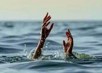 جان باختن یک نفر بر اثر واژگونی جت اسکی در کوچک محله انزلی جان باختن یک نفر بر اثر واژگونی جت اسکی در کوچک محله انزلی