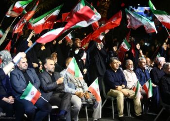 جمع خوانی فعالان قرآنی به یاد رهبر شهید