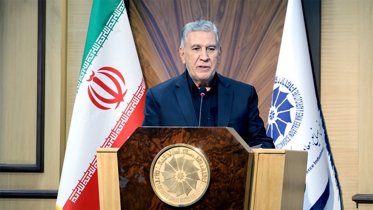 حسن‌زاده: فعالان اقتصادی مسیر توسعه و اقتدار ایران را ادامه می‌دهند