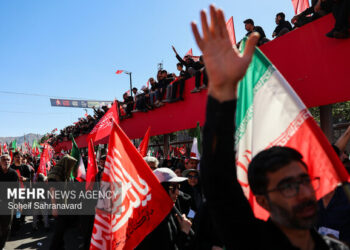 دلدادگان رهبر شهید در میدان بیت المقدس چشم انتظار هستند