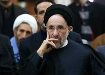صلح با چه کسی؟ دوقطبیسازی بدهنگام یاران خاتمی صلح با چه کسی؟ دوقطبیسازی بدهنگام یاران خاتمی