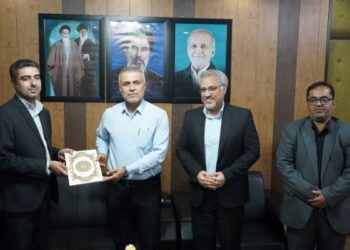 فرماندار گناوه: تغییر و جابه‌جایی مدیران زمینه‌ساز پیشرفت است