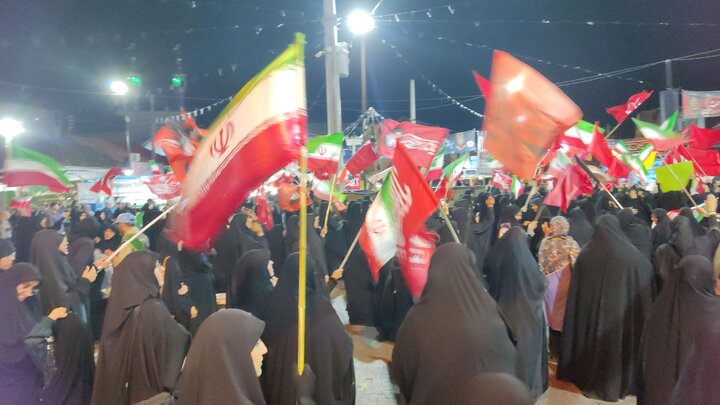 قرار صد و سی و هفتم لنگرودی ها در تجدید میثاق با انقلاب اسلامی قرار صد و سی و هفتم لنگرودی ها در تجدید میثاق با انقلاب اسلامی