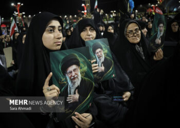 نگین‌شهر با نوای وحدت، هم‌صدا با جبهه مقاومت شد