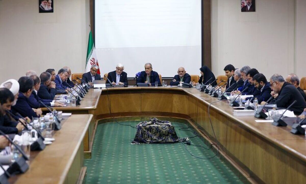 هشدار پزشکیان درباره شرایط کشور / تأکید بر مشارکت مردم برای عبور از بحران