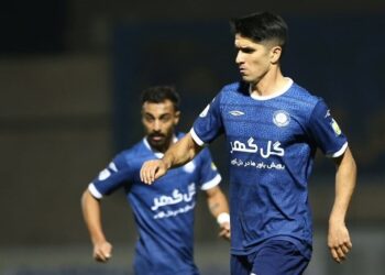 یک خرید دیگر از گل‌گهر برای پرسپولیس / پورعلی رسماً سرخپوش شد