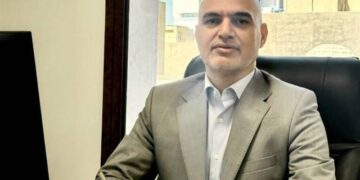 بورس به P/E هفت رسید/ ارزش دلاری هنوز نصف سقف تاریخی است