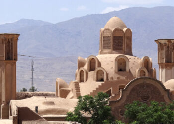 توسعه گفتمان امیرالمومنین با انتخاب کاشان به عنوان شهر نهج البلاغه