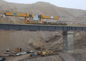جزئیات برنامه ۴ ساله دولت برای کریدور ریلی شرق ــ غرب جزئیات برنامه ۴ ساله دولت برای کریدور ریلی شرق ــ غرب