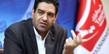 دولت مدیریت سهام عدالت را به مردم بسپارد