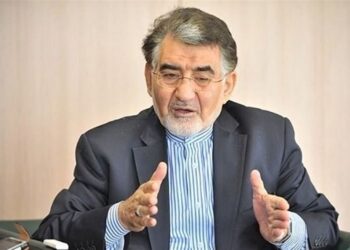 طلب ۱۲ میلیارد دلاری ایران از عراق؛ جزئیات رایزنی همتی در سفر به بغداد