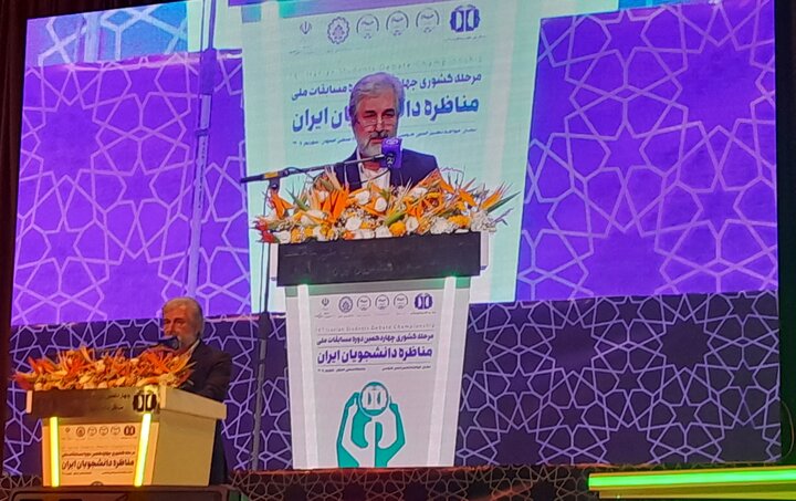 مناظره‌های دانشجویی بستری برای تمرین گفت‌وگوی سازنده و انسجام ملی است