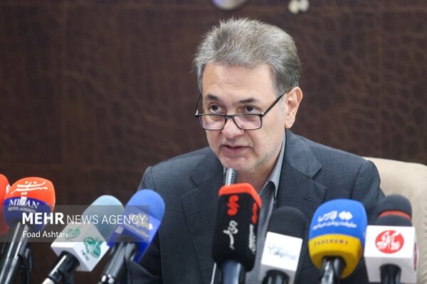 ناصحی: تلاش میکنیم هر ایرانی از پوشش بیمه سلامت برخوردار شود ناصحی: تلاش میکنیم هر ایرانی از پوشش بیمه سلامت برخوردار شود
