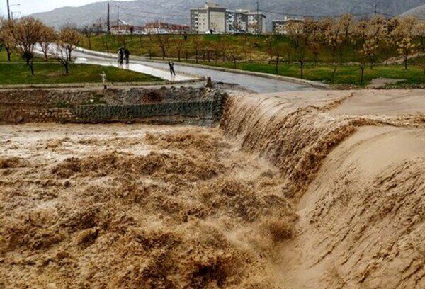 هشدار سیلاب و خسارت به کشاورزان در ۱۳ استان