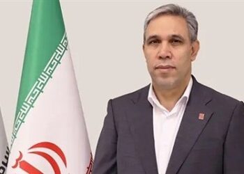 30 تا 50 میلیارد دلار خانگی/تبدیل ارز به ریال در صندوق ارزی ممنوع است 30 تا 50 میلیارد دلار خانگی/تبدیل ارز به ریال در صندوق ارزی ممنوع است