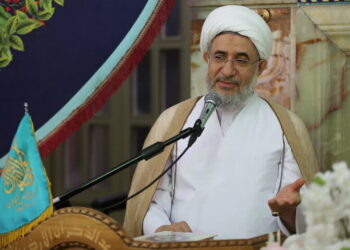 آیت‌الله اراکی: حکومت عراق با بستن راه زائران، سرسپرده آمریکا شد