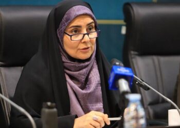 اعزام روزانه ۱۰۰۰ کامیون برای تأمین نیاز کشور به چابهار اعزام روزانه ۱۰۰۰ کامیون برای تأمین نیاز کشور به چابهار