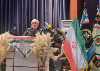 سردار ادیبی: فرهنگ ایثار و مقاومت به نسل جدید منتقل شود