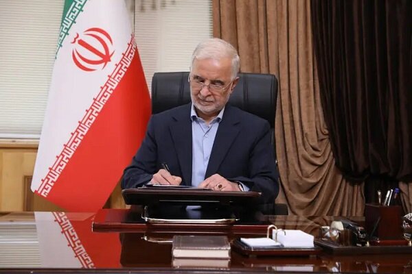 مومنی: دفاع مقدس، گنجینهای تمامنشدنی از فرهنگ خودباوری است مومنی: دفاع مقدس، گنجینهای تمامنشدنی از فرهنگ خودباوری است