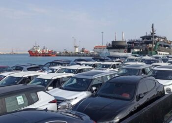 واردات خودرو توسط ایرانیان خارجنشین تا پایان ۱۴۰۵ مهلت دارد واردات خودرو توسط ایرانیان خارجنشین تا پایان ۱۴۰۵ مهلت دارد