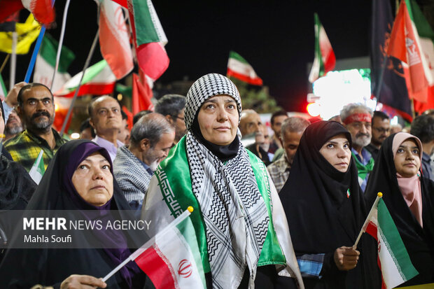 گالیکش باز هم شب را به قرار مردمی تبدیل کرد